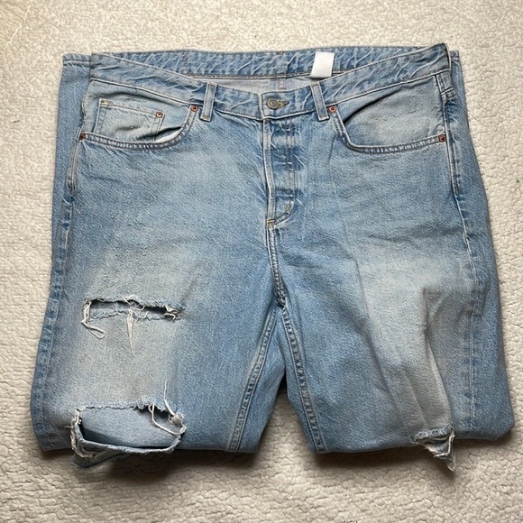 H & M Denim Boyfriend Low Waist Button Fly Jeans Distressed Ripped Siz… - Picture 3 of 10